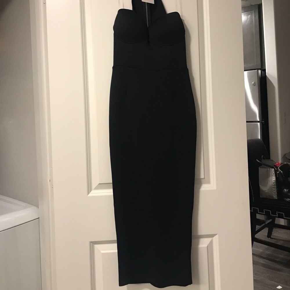 Beautiful black dress never worn!